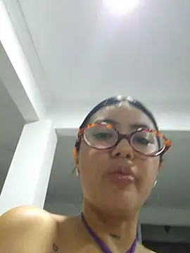 Roma_xxx's Live XXX Chat