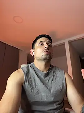 TroyeSavage Show Webcam