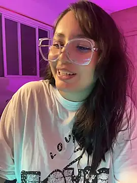 Angeldusttt Adlı Modelin Canlı XXX Sohbeti