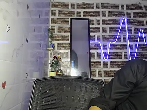 Tisya-24 Show Webcam