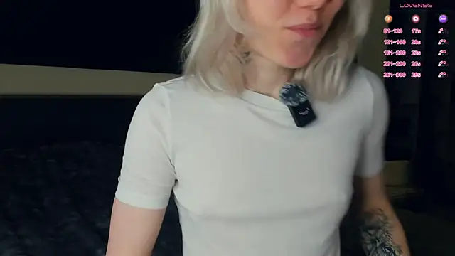 DianeHonnette live XXX chat