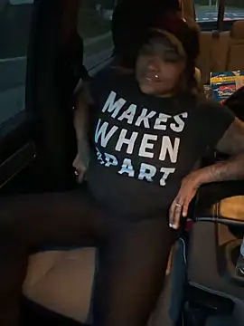 Chat XXX en directo de HaloRodeoLover2