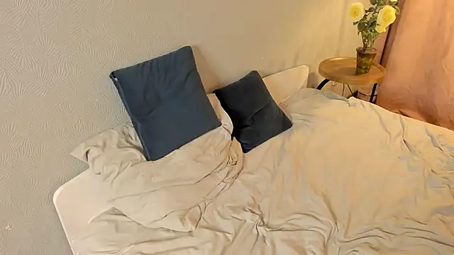 دردشة YvonneRobes الجنسية المباشرة