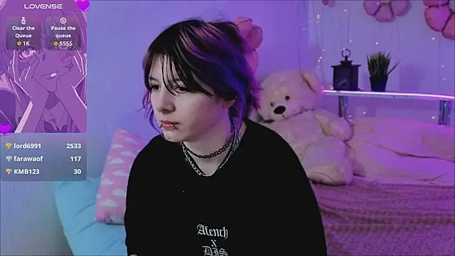 Ashley_Veil Adlı Modelin Canlı XXX Sohbeti