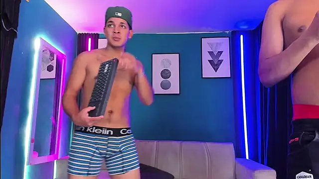 _HotWildwolves Live XXX-chat