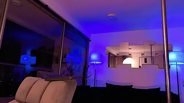 mandi4pole_'s Live XXX Chat