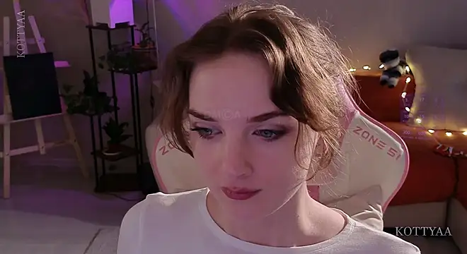 -Kottyaa-: απευθείας συνομιλία ΧΧΧ