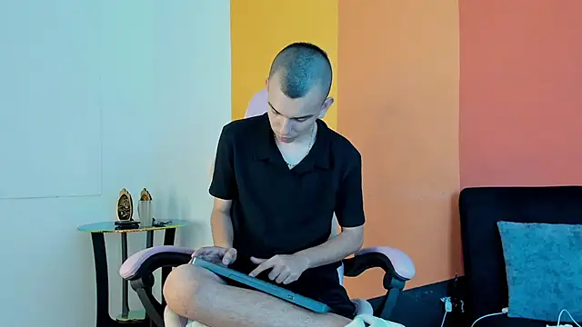 Rowan_Cley Webcam Show