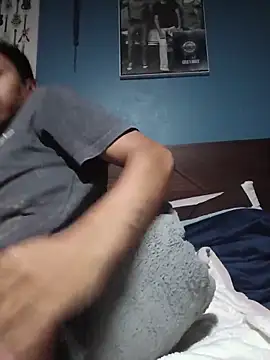 Chat XXX en directo de XMorenitho_24