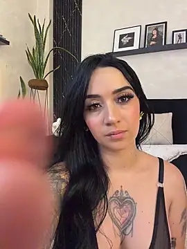 EmmyEvans1 Chat XXX in diretta