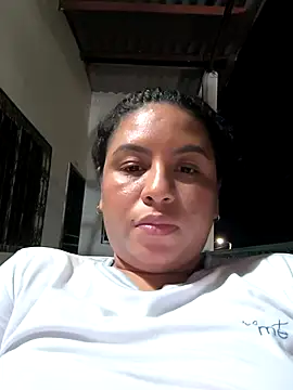 Chat +18 de Francesca_ferrari ao vivo