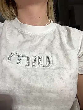 Chat +18 de Kittie_Valentine ao vivo