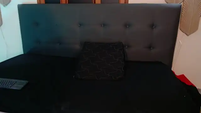 mia_coral1's Live XXX Chat