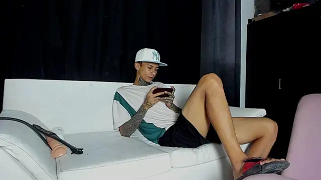 self_love46's Live XXX Chat