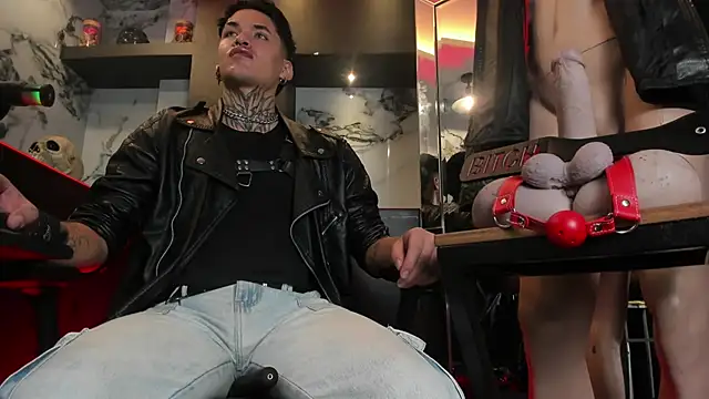 Chatroom XXX en direct de AlecBanne