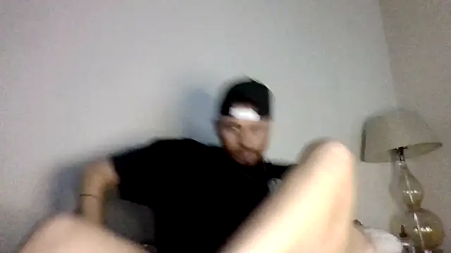 TallHungandCloudy69 Chat XXX in diretta