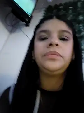 دردشة Layla-daring الجنسية المباشرة