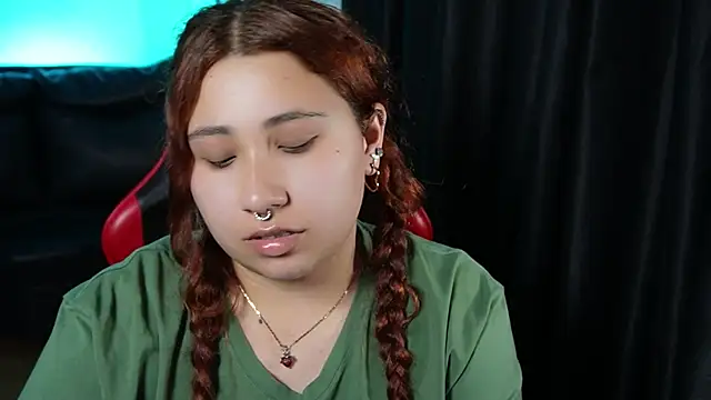 littlee_red: онлайн-секс-чат