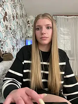 adel_secretのライブXXXチャット