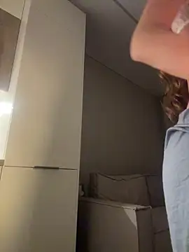 XXX chat uživo modela WildOrchid