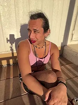 TranSexualJade95 Adlı Modelin Canlı XXX Sohbeti