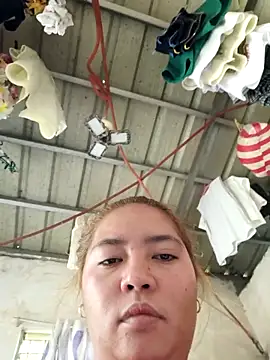 Show de nastyladykinky432 na webcam