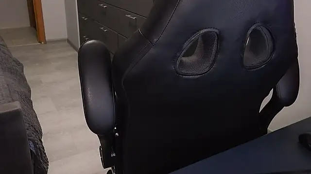 Онлайн чат XXX antawnata