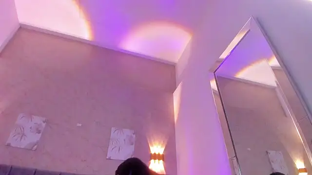 Lunaa_bellaa's Live XXX Chat