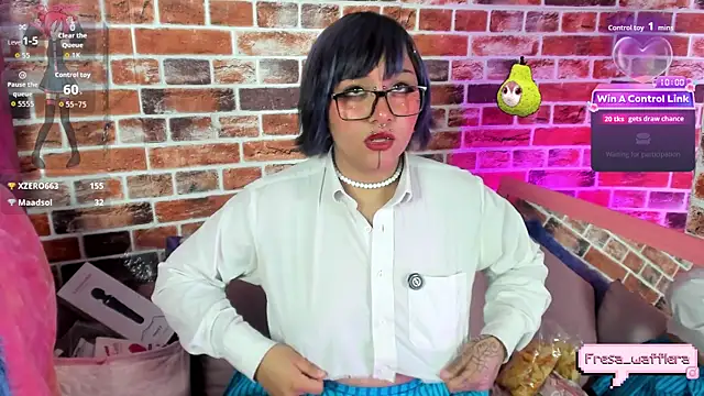fresa_Wafflera's Live XXX Chat