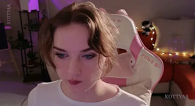 Chat XXX en directo de -Kottyaa-