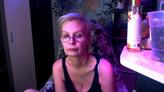 Živý XXX chat HelgaHimmell