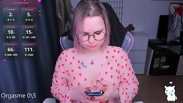 miray_kuriyama123 Adlı Modelin Canlı XXX Sohbeti