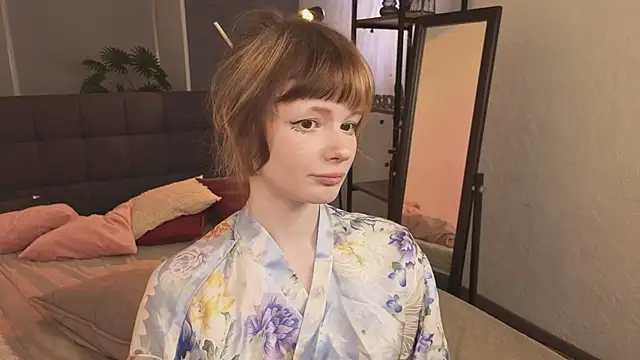 MikassaBowl Adlı Modelin Canlı XXX Sohbeti