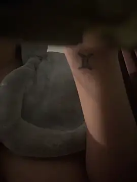 nickytheehawtie Adlı Modelin Canlı XXX Sohbeti