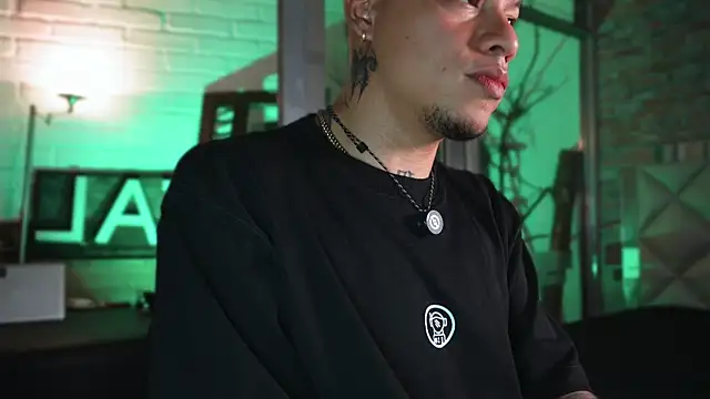 AlphaMasterXxx Live XXX-chat