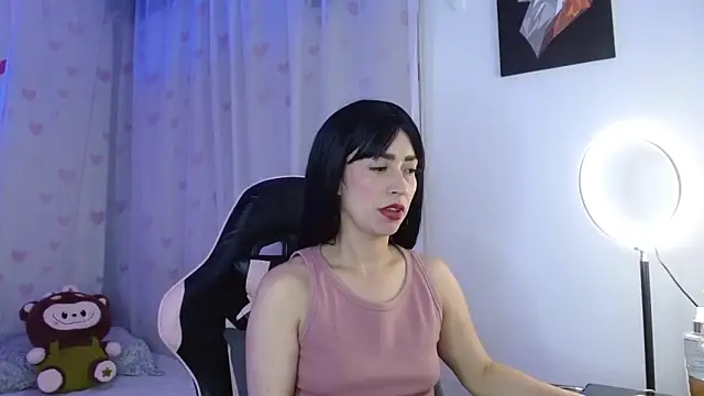 Chatroom XXX en direct de antonella_ed