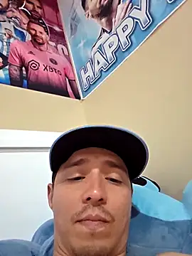 HoofedCylinder webkamerás műsora