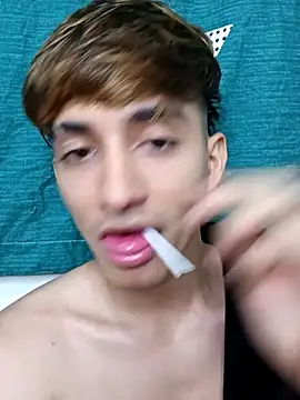 Pokazy przed kamerką – Andy_Kein