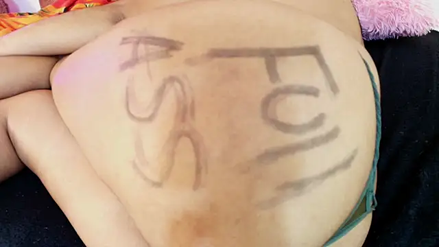 Chat +18 de Mia_Nasty_Dirty ao vivo