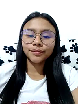 SofieLove_01 élő XXX-chatje