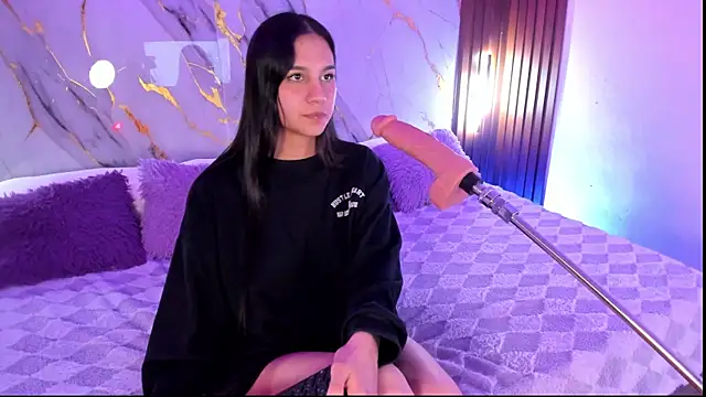 Emmiicute's Live XXX Chat