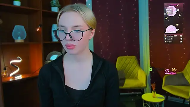 Онлайн чат XXX sendi_cais