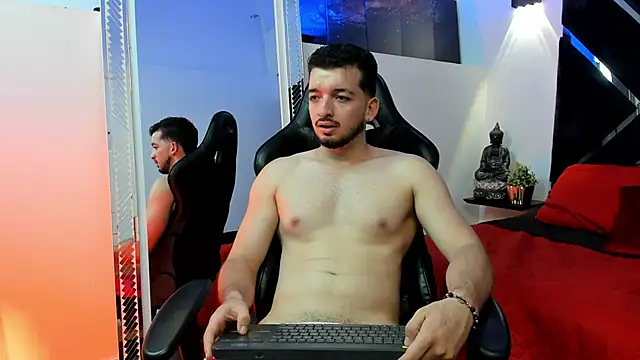 Show de Logan_Wolf-js na webcam