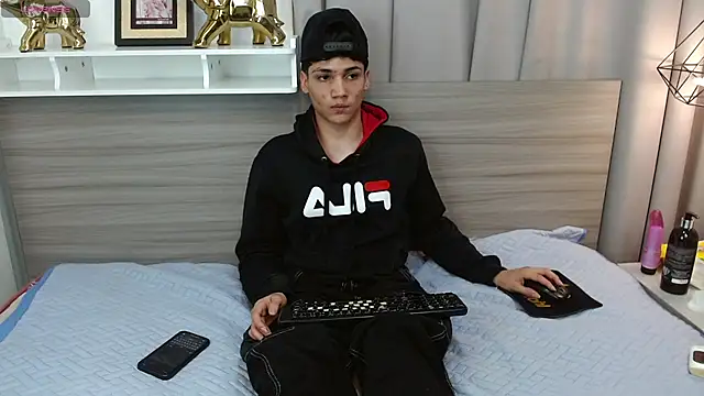 Živý XXX chat SamBlack_