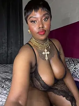 QUEEN_NOBUHLE_FEMDOM_777's Webcam Show