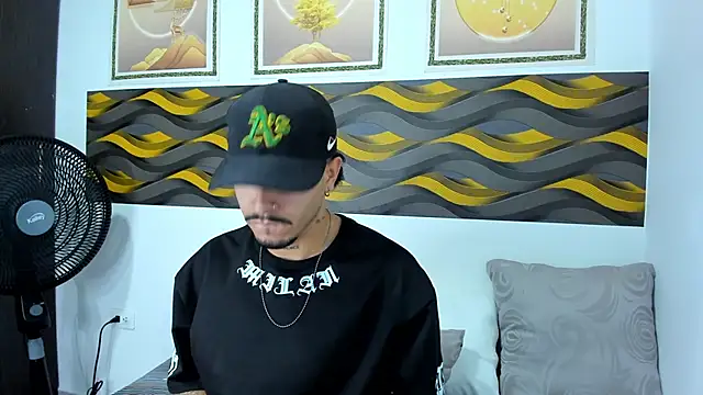 Živý XXX chat Leon_Hotx