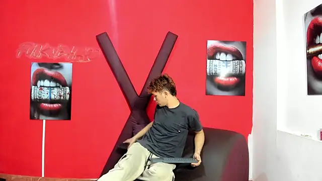 Вебкам-шоу VERY_HOT_GUYS