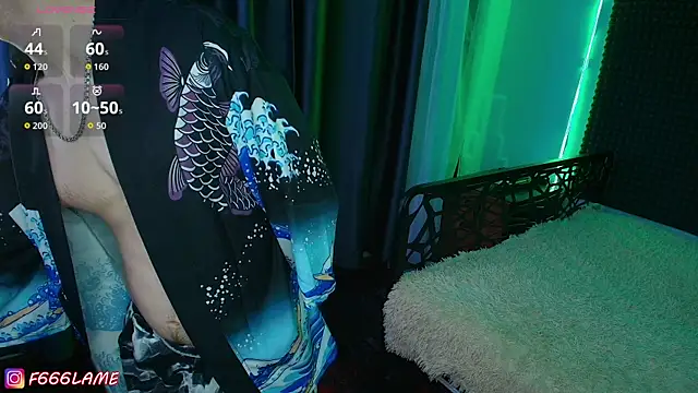 F666LAMEのウェブカメラショー