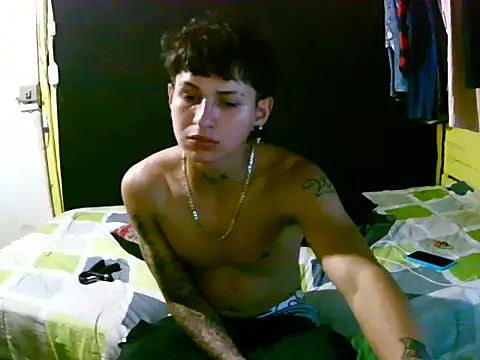 Show modela Ebebyjuan na web-kameri