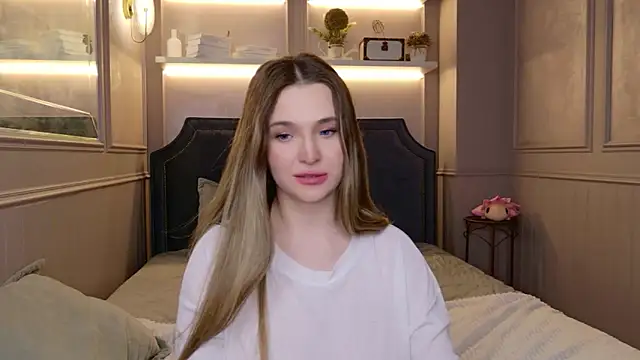 Lina_SinerzのライブXXXチャット